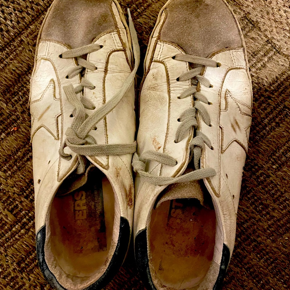 Authentic well loved golden goose all star